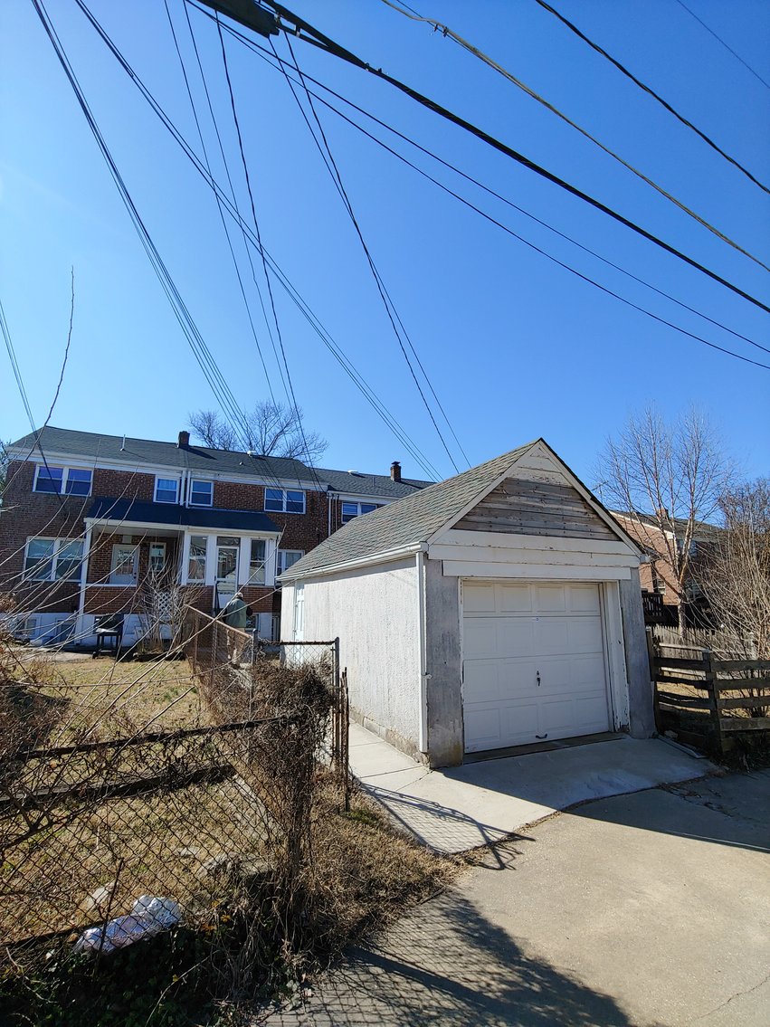 Image for 3 BR, 1½ BA BRICK TOWNHOME W/ DETACHED GARAGE