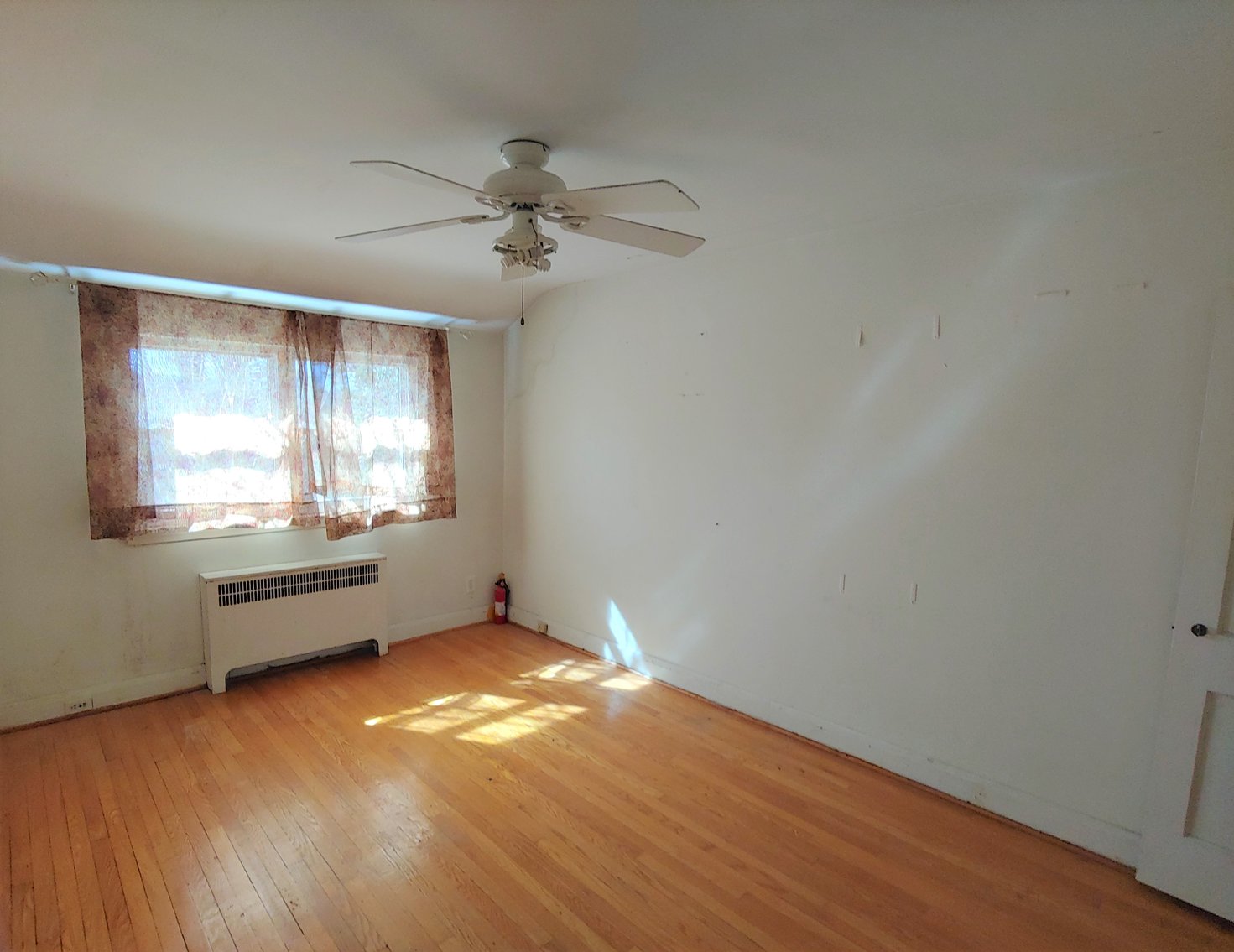 Image for 3 BR, 1½ BA BRICK TOWNHOME W/ DETACHED GARAGE