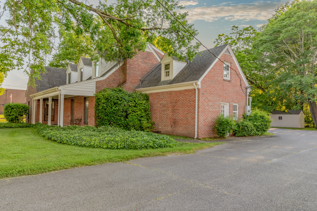 Image for All Brick 15 Room Office Building on Main St. in Downtown Emporia, VA