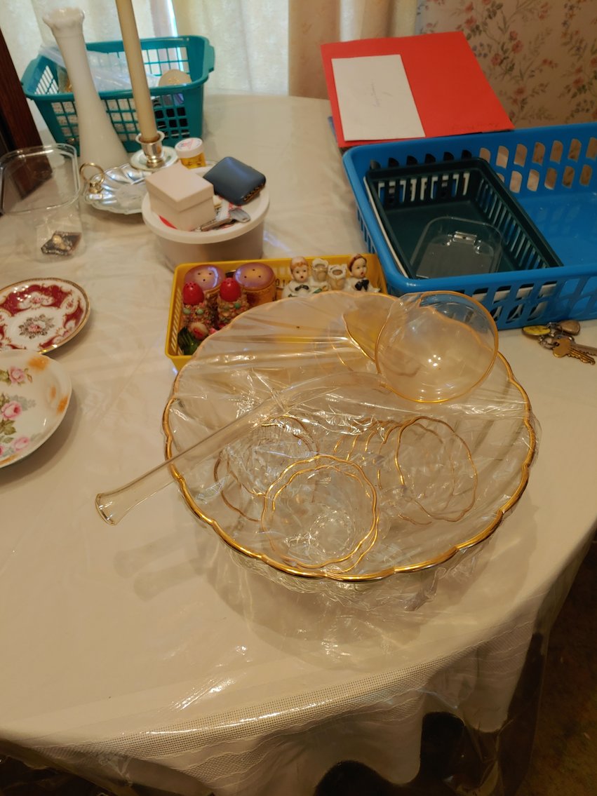 Image for 2 STORY VINYL SIDED HOUSE & 1 CAR GARAGE