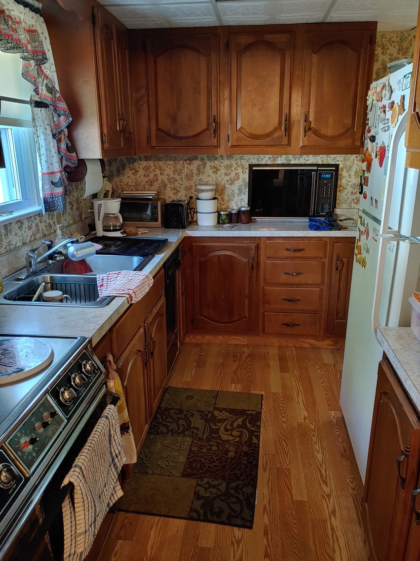 Image for 2 STORY VINYL SIDED HOUSE & 1 CAR GARAGE