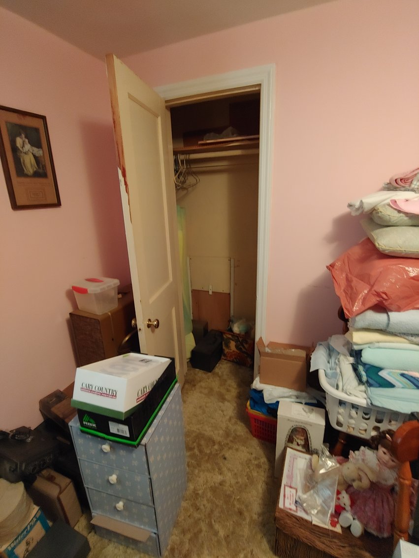 Image for 2 STORY VINYL SIDED HOUSE & 1 CAR GARAGE