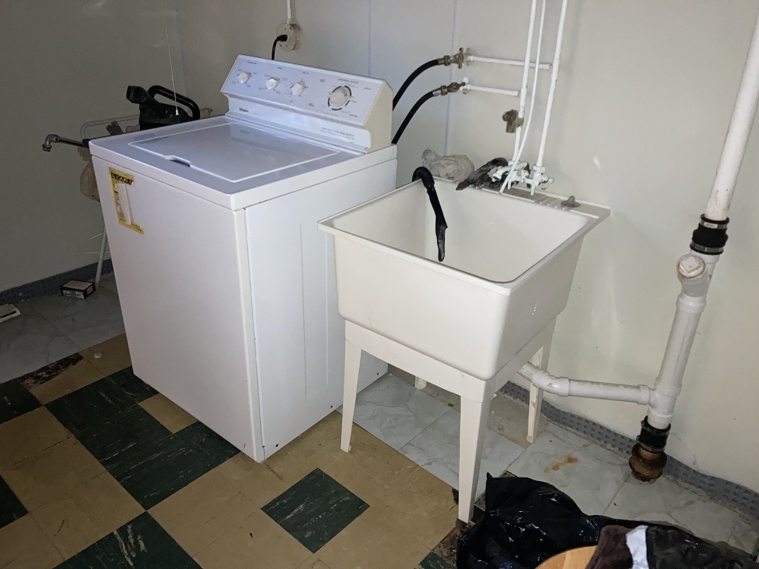 Image for 3 BR RANCH STYLE HOME W/ PERSONAL PROPERTY TO BE SOLD IN ONE LOT