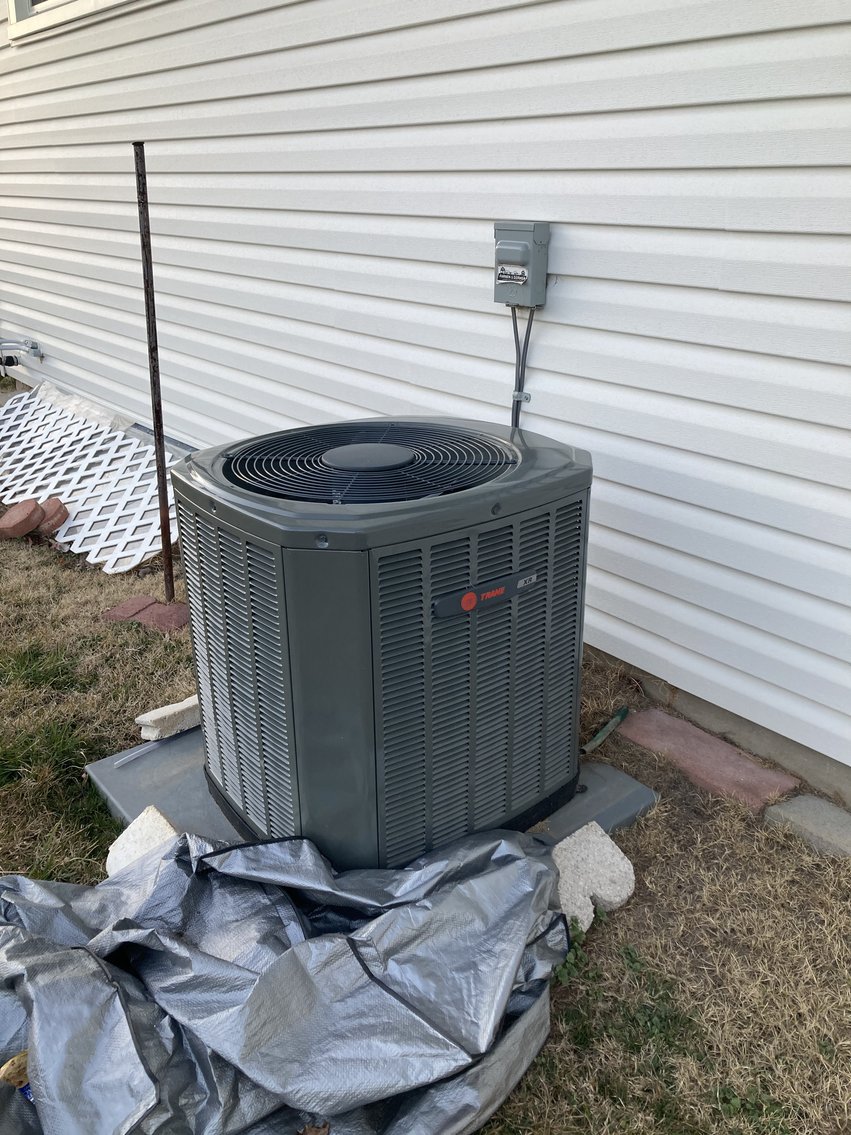 Image for 3 BR RANCH STYLE HOME W/ PERSONAL PROPERTY TO BE SOLD IN ONE LOT