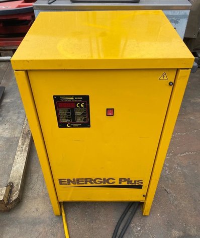 Image for ***SOLD*** MJK0411 36V Battery Charger