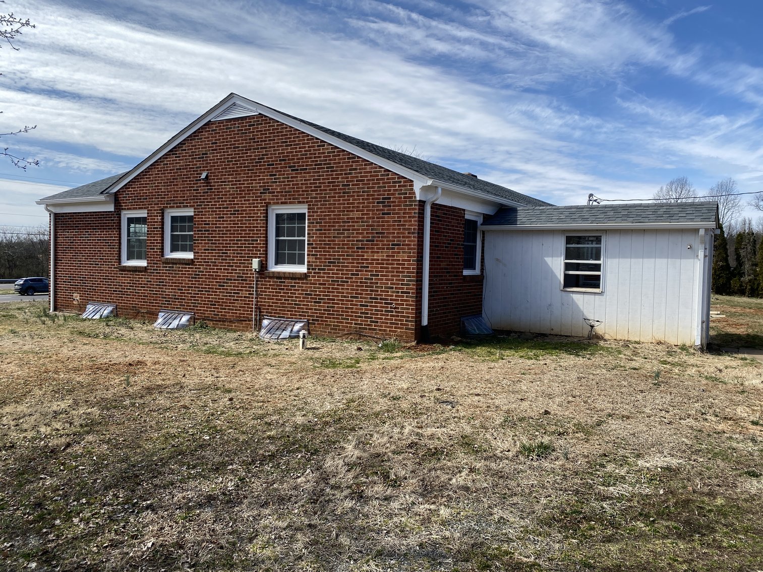 Image for 3 BR/2.5 BA Brick Home w/Finished Walk-Out Basement on 1.18 +/- Acres--SELLING to the HIGHEST BIDDER!!