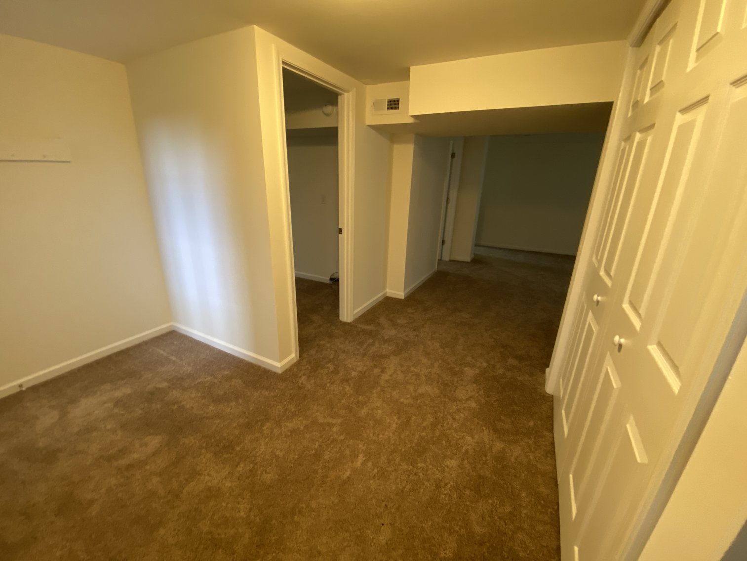 Image for 3 BR/2.5 BA Brick Home w/Finished Walk-Out Basement on 1.18 +/- Acres--SELLING to the HIGHEST BIDDER!!