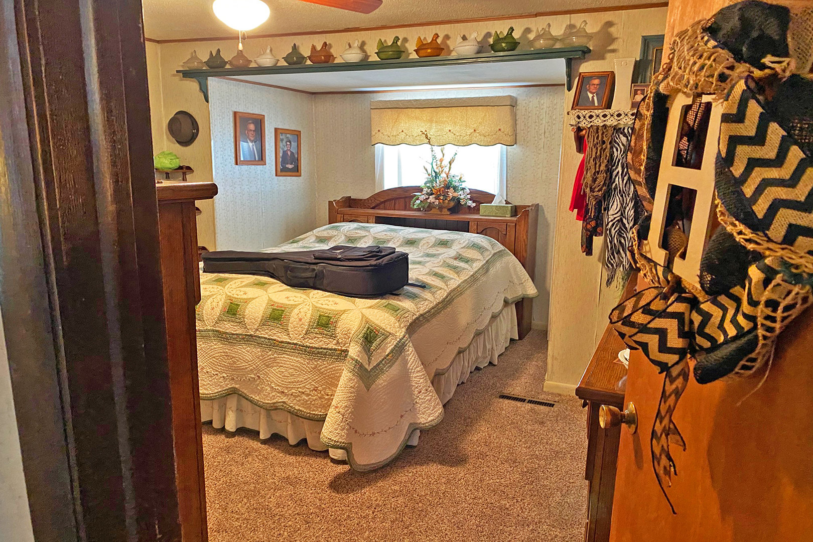 Image for PUBLIC AUCTION - SATURDAY, APRIL 10, 10:00 A.M.