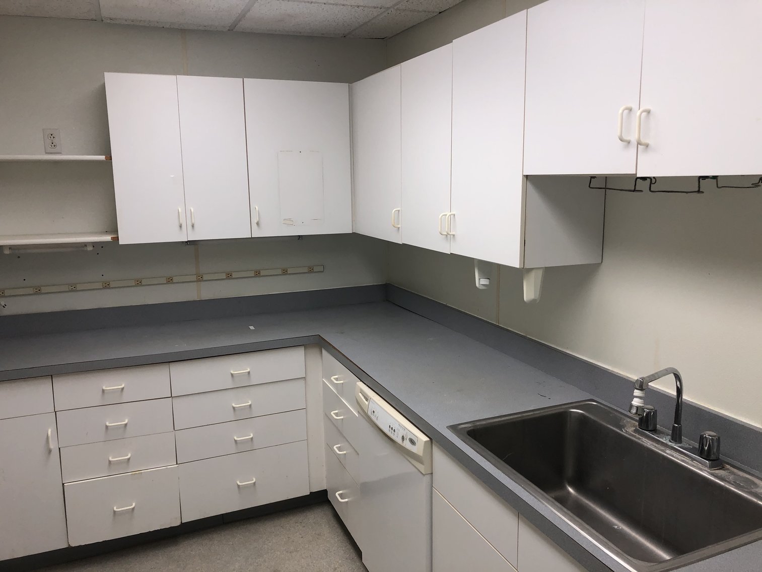 Image for 2 Story Commercial Medical Facility in Staunton, VA--ONLINE ONLY BIDDING!!