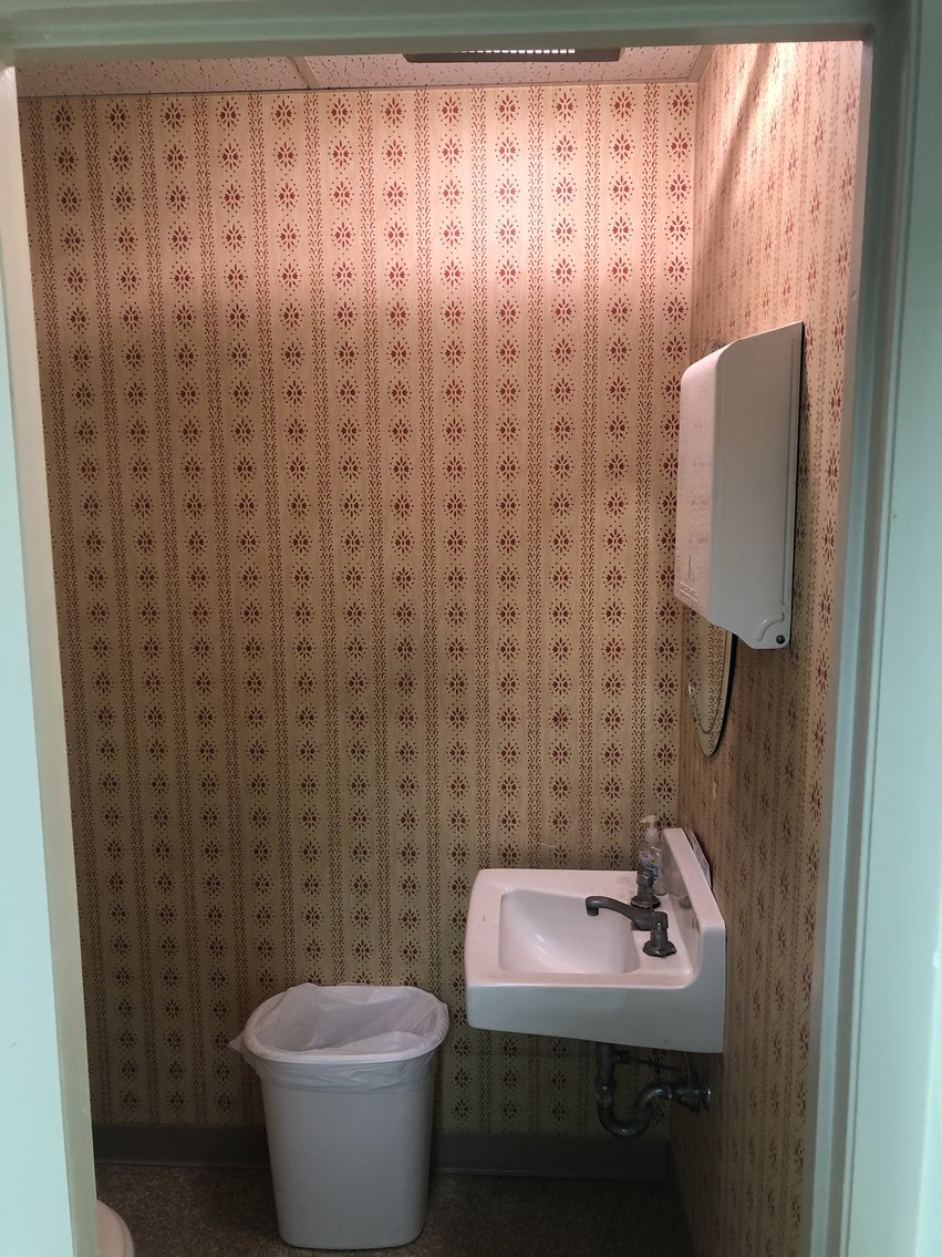 Image for 2 Story Commercial Medical Facility in Staunton, VA--ONLINE ONLY BIDDING!!