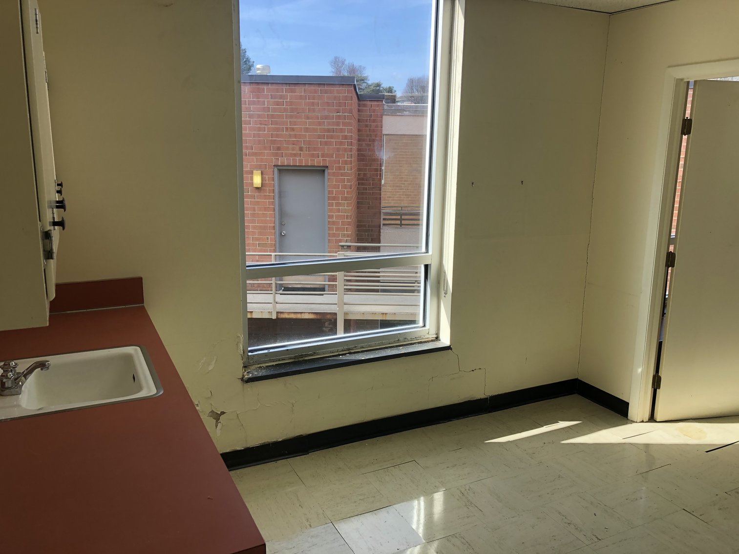 Image for 2 Story Commercial Medical Facility in Staunton, VA--ONLINE ONLY BIDDING!!