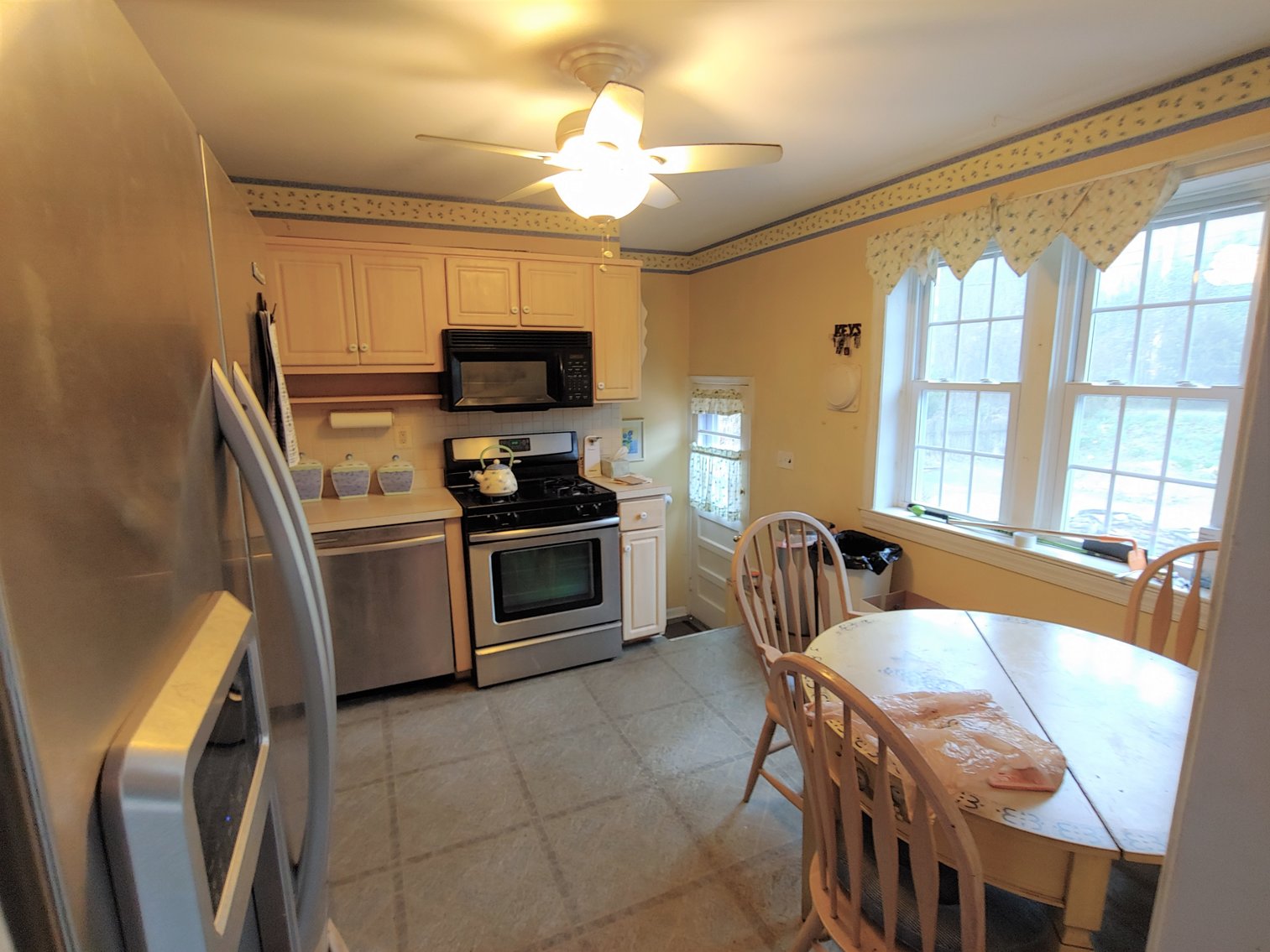 Image for 4 BR, 2 BA BRICK RANCHER W/ FENCED REAR YARD