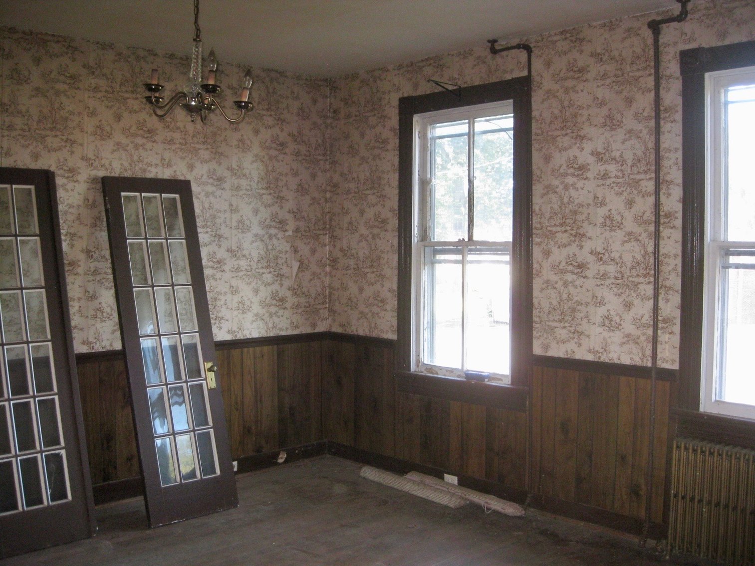 Image for 3 BR/2 BA Investment Property in Downtown Emporia, VA--SELLING to the HIGHEST BIDDER!!