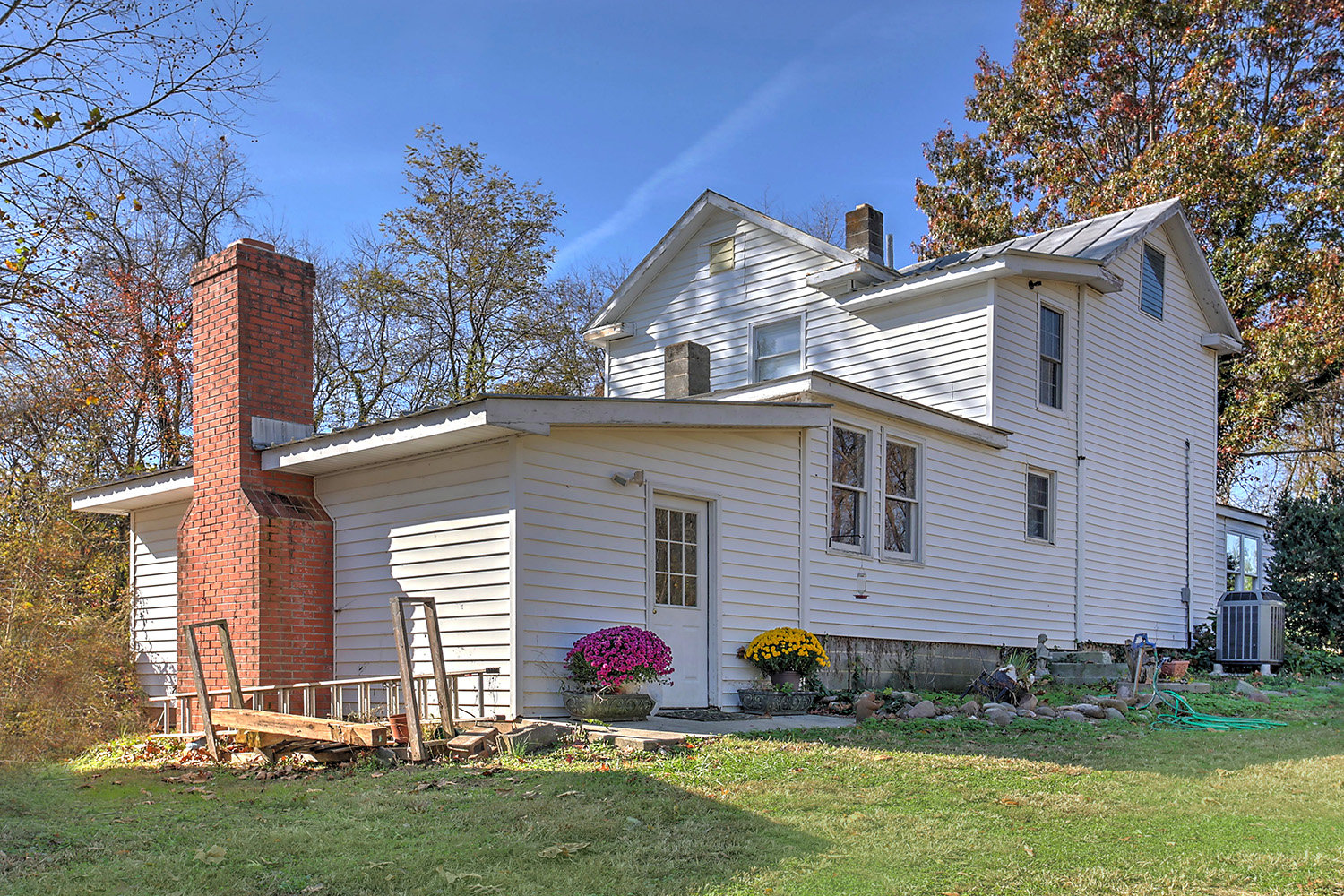Image for 3BR / 2BA Single Family Home - Excellent Location Off Route 33 - New Appliances - Secluded 1.32 AC Lot - 76 Monte Vista Lane, Stanardsville, VA 22973