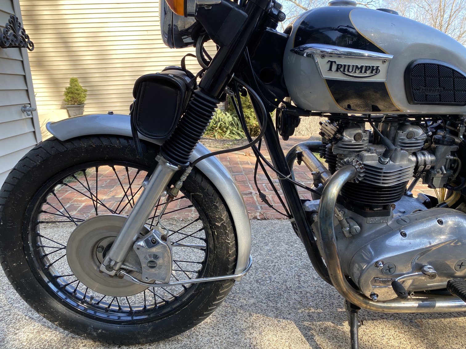 Image for 1979 Triumph Bonneville 750 Motorcycle Sells To the Highest Bidder!