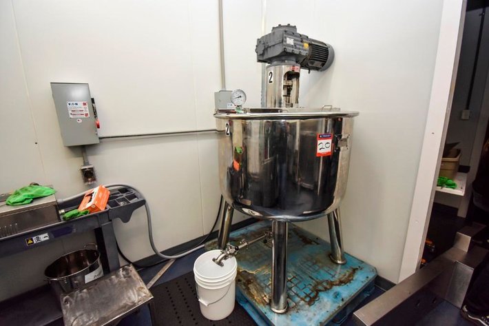 Image for ***SOLD*** MJK0458 Soft Gel Mixing Tank