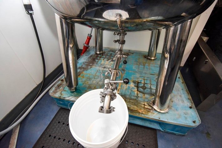 Image for ***SOLD*** MJK0458 Soft Gel Mixing Tank