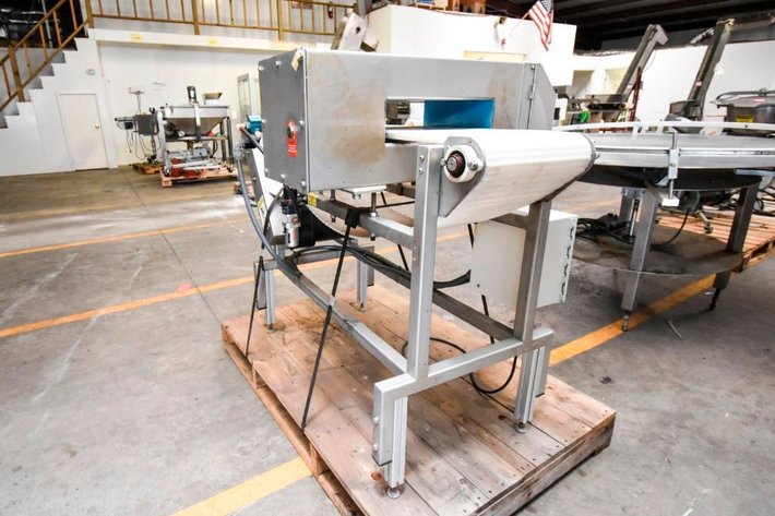 Image for MJK0466 Loma IQ2 Metal Detector