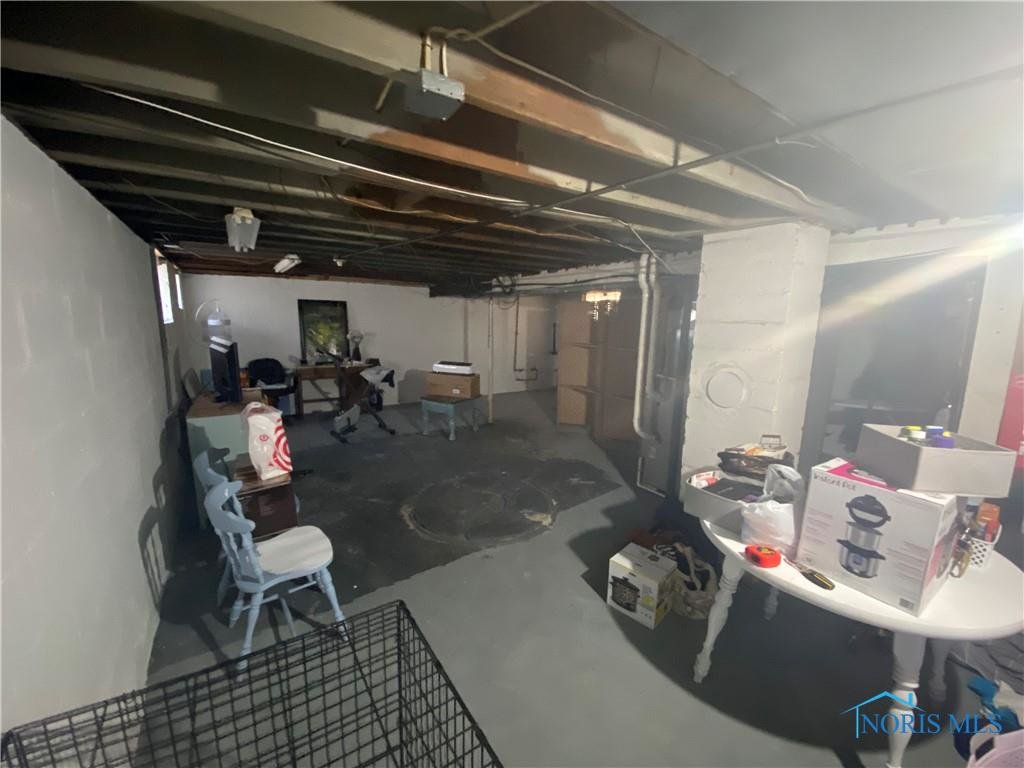 Image for MINIMUM BID AUCTION $59,000! 153 ELM ST.