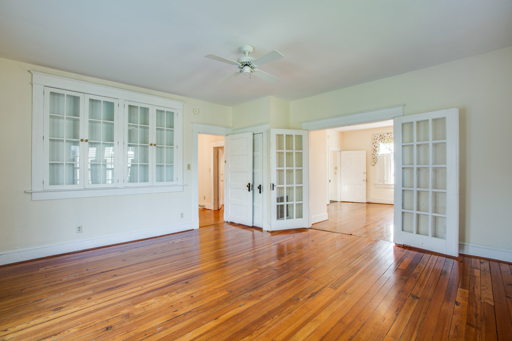 Image for 8 Room/2 BA Home/Office Building (Circa 1859) on .277 +/- Acres in Downtown Louisa, VA