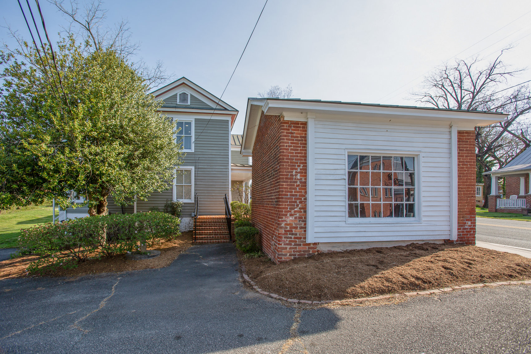 Image for 9 Room/2 half bathroom Home/Office Building (Circa 1905) on .50 +/- Acres in Downtown Louisa, VA