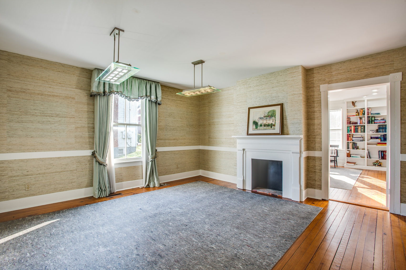 Image for 9 Room/2 half bathroom Home/Office Building (Circa 1905) on .50 +/- Acres in Downtown Louisa, VA