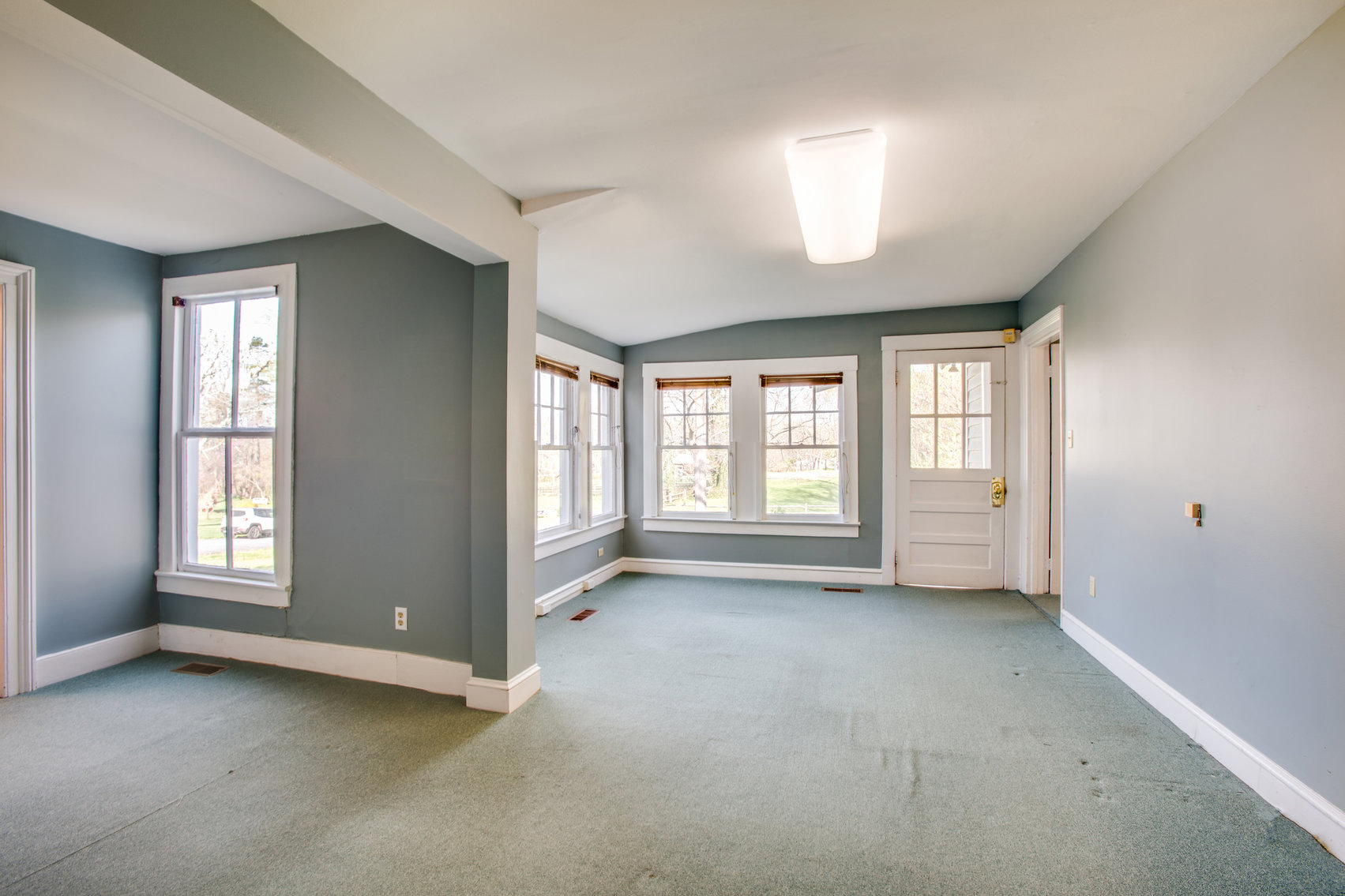 Image for 9 Room/2 half bathroom Home/Office Building (Circa 1905) on .50 +/- Acres in Downtown Louisa, VA