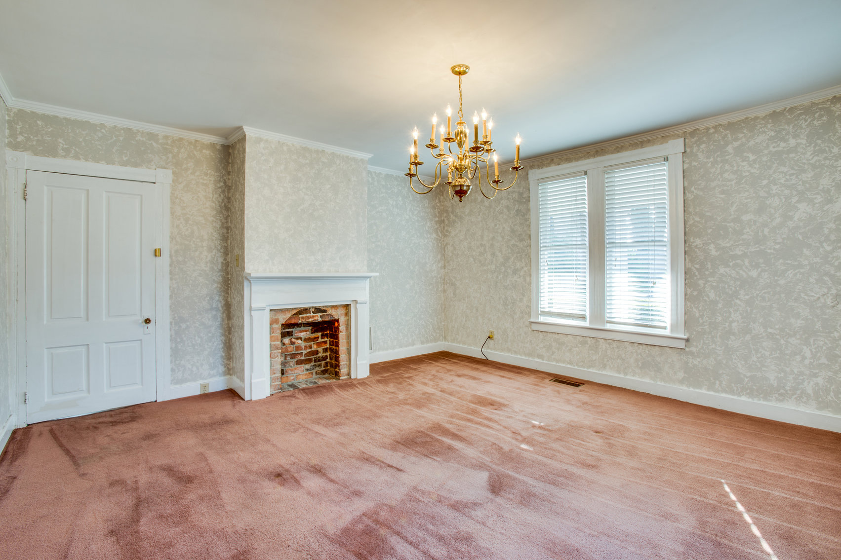 Image for 9 Room/2 half bathroom Home/Office Building (Circa 1905) on .50 +/- Acres in Downtown Louisa, VA