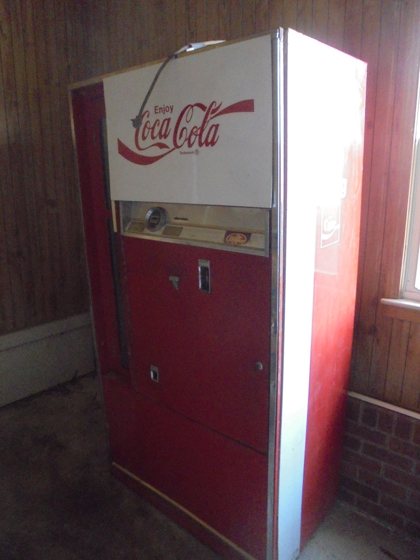 Image for PUBLIC REAL ESTATE (UNDER CONTRACT) & PERSONAL PROPERTY ESTATE AUCTION-(DECEASED)