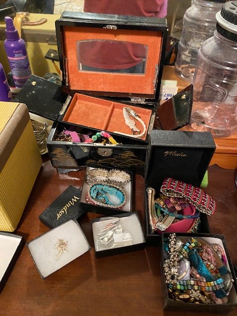 Image for 1016 Temple Court, Gastonia-CONTENTS ONLY