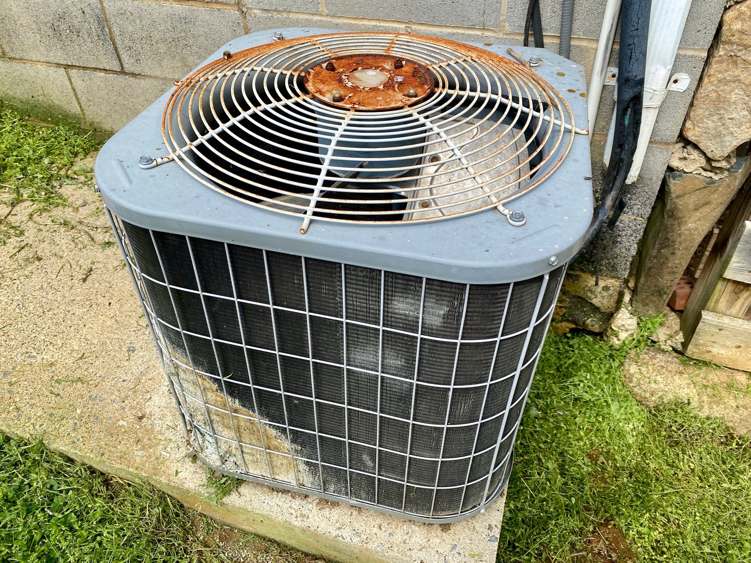 Image for 3 BR/4 BA Home w/Barn, Shop, Ponds, Pool, Fencing & More on 70 +/- Acres w/Amazing Mountain Views--Luray, VA