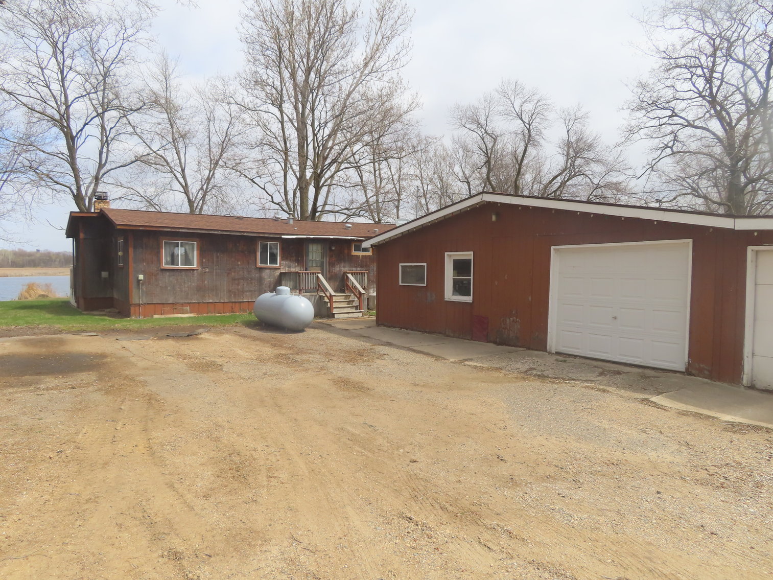 Clearwater Lake Real Estate Auction