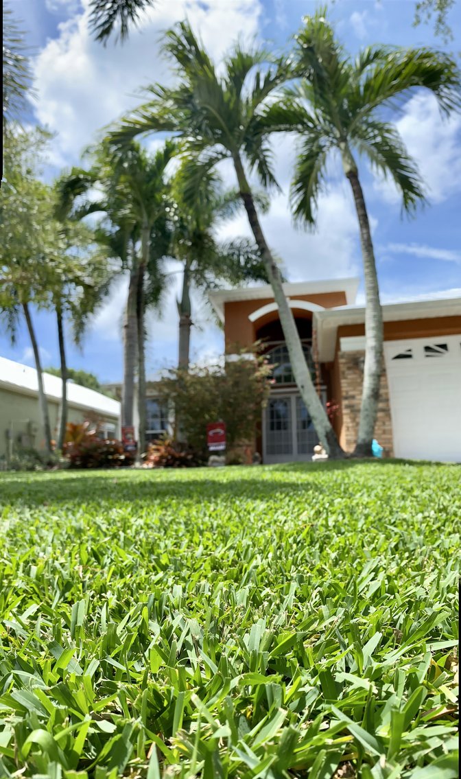 Image for For Sale 3/2/2 Pool Home in Jensen Beach