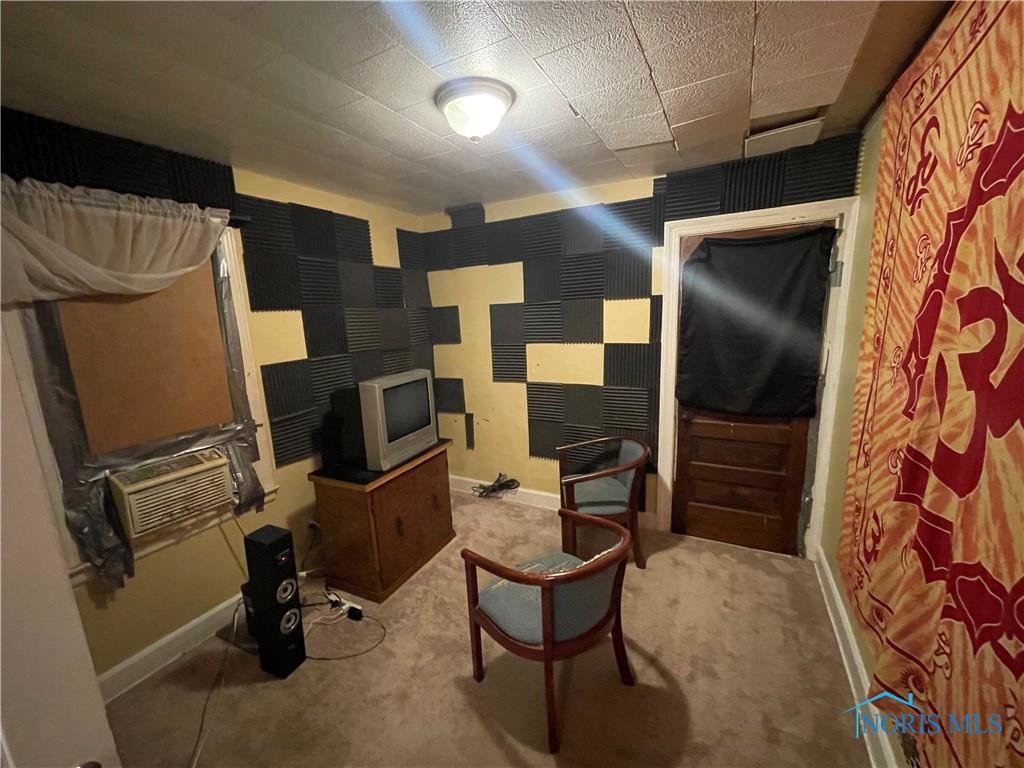 Image for ABSOLUTE AUCTION! 1931 BERKSHIRE PL.