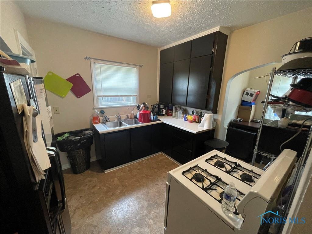 Image for ABSOLUTE AUCTION! 1931 BERKSHIRE PL.