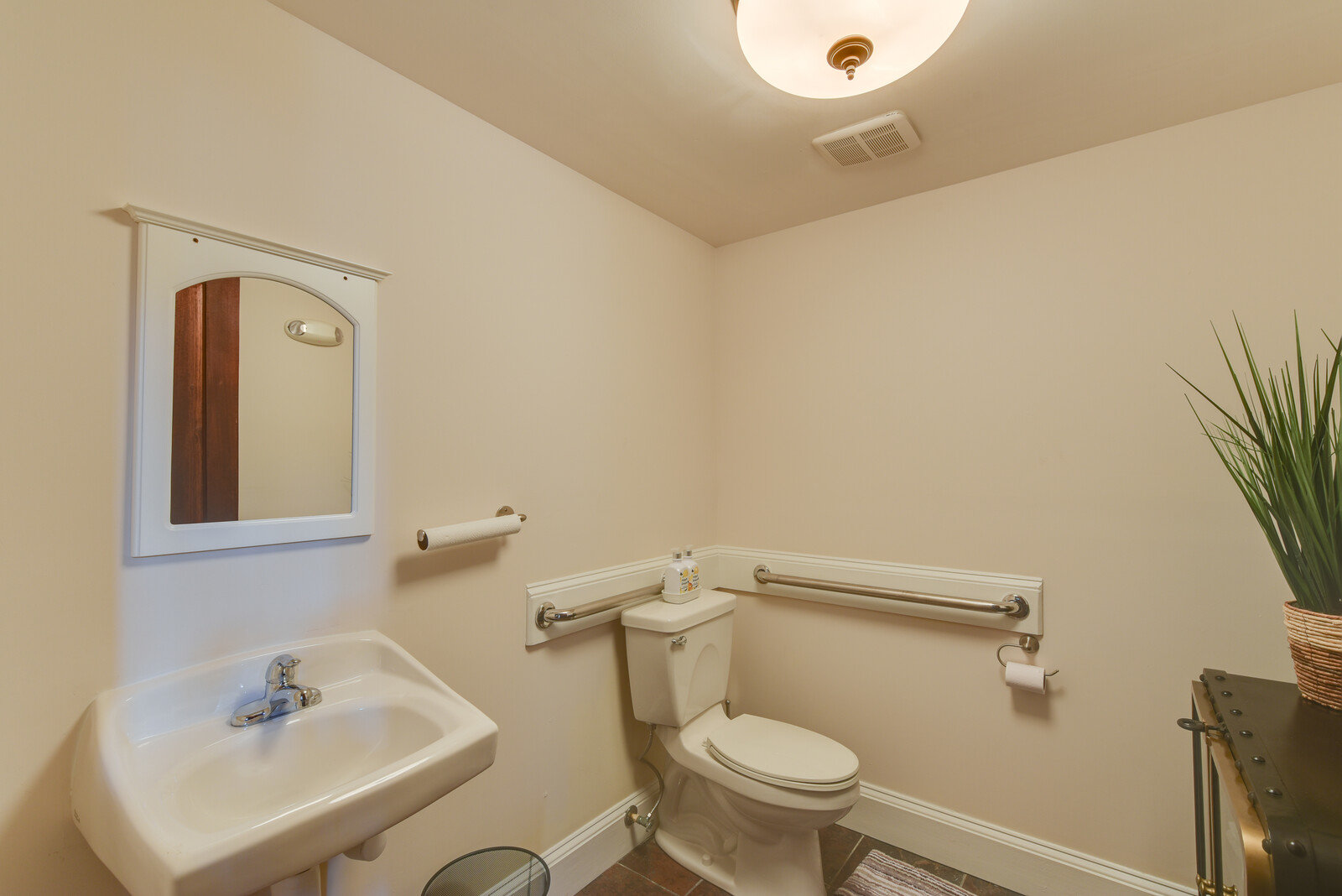 Image for Commercial Real Estate For Lease - Click Here for Details