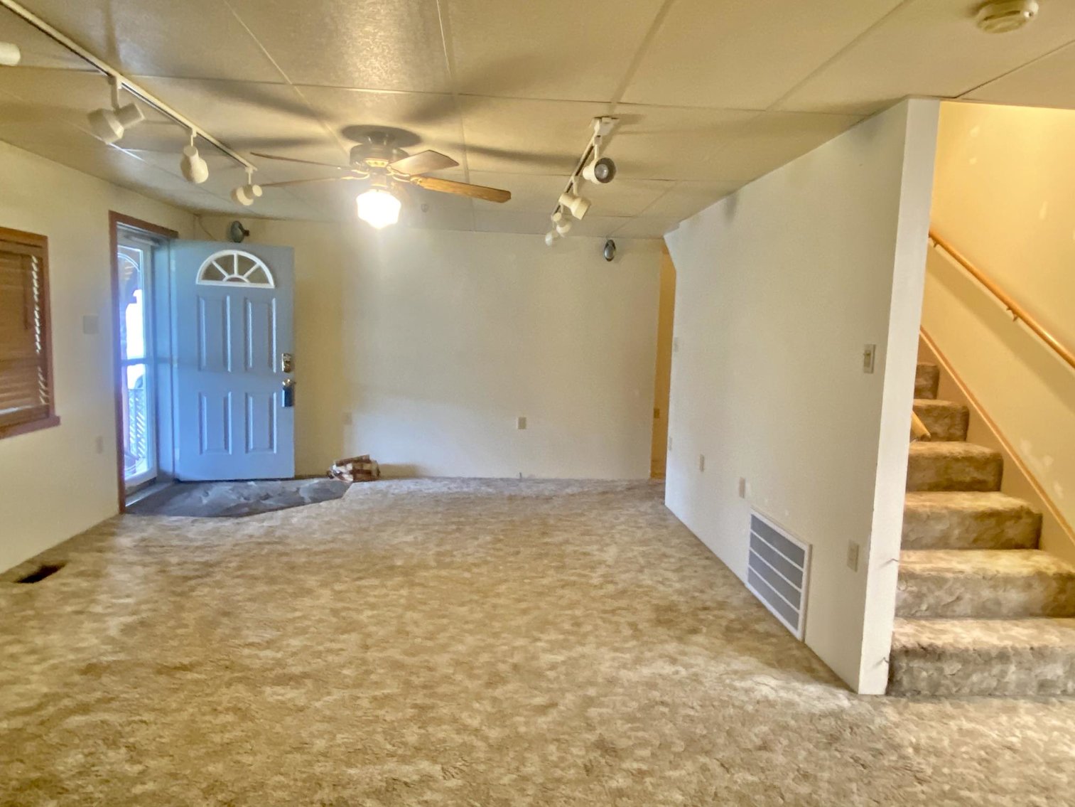 Image for SOLD $126,500 - Must-see 5 Bedroom Selling to the Highest Bidder