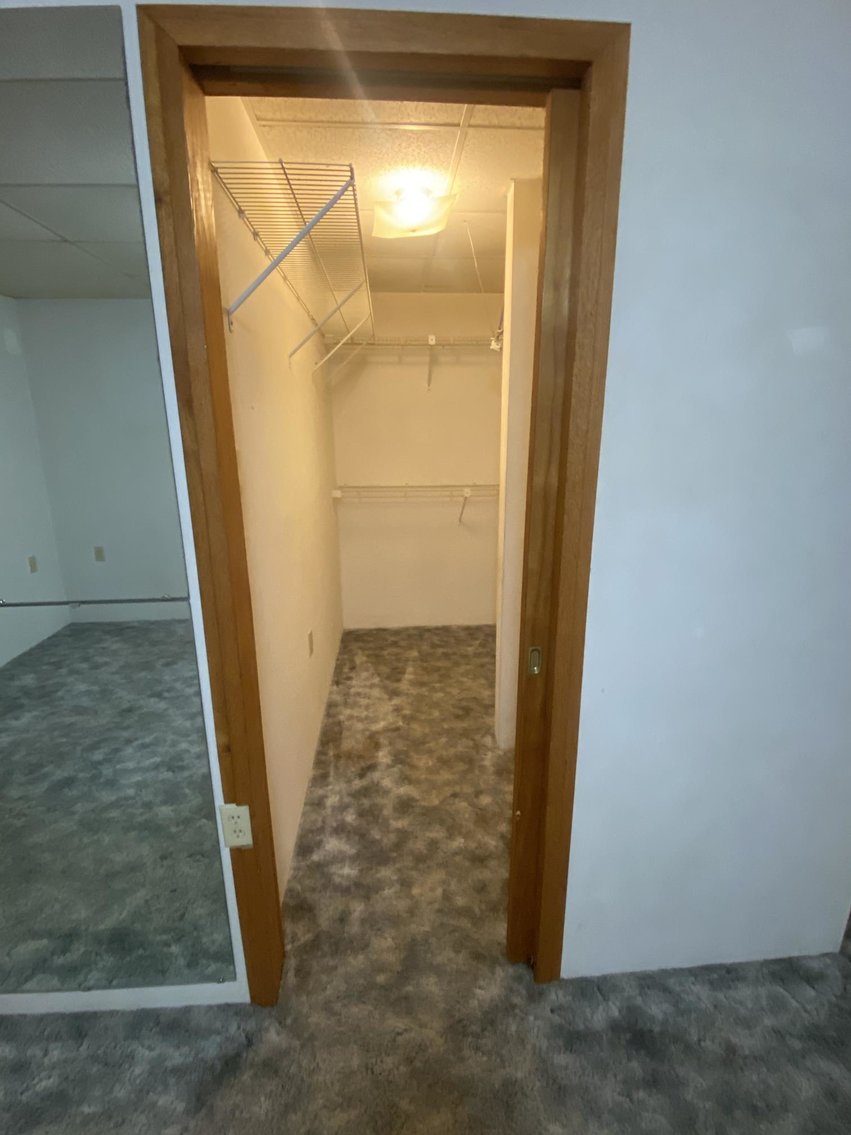 Image for SOLD $126,500 - Must-see 5 Bedroom Selling to the Highest Bidder