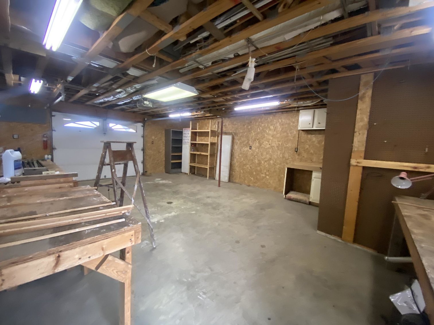 Image for SOLD $126,500 - Must-see 5 Bedroom Selling to the Highest Bidder