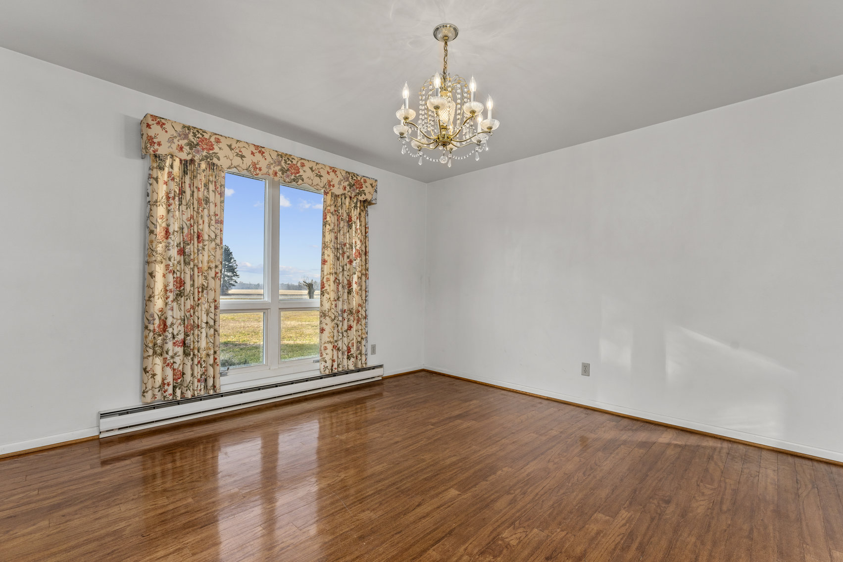 Image for UNDER CONTRACT - Northern Neck Estate - 6 BR/5BA Custom Built Brick Rancher on 1.8 AC Lot - Two Car Detached Garage With Workshop - 1151 Dodlyt Rd., Heathsville, VA 22473