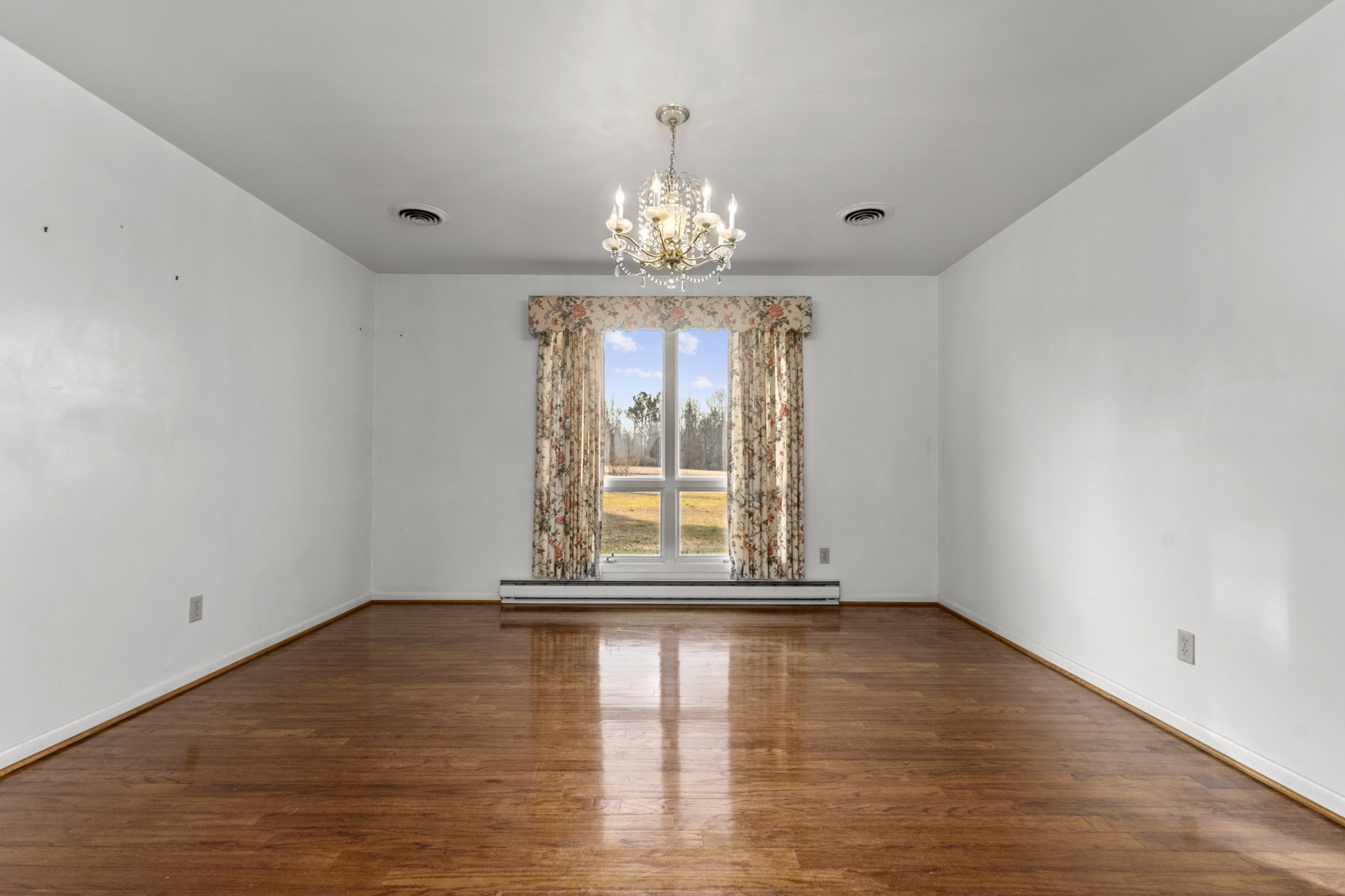 Image for UNDER CONTRACT - Northern Neck Estate - 6 BR/5BA Custom Built Brick Rancher on 1.8 AC Lot - Two Car Detached Garage With Workshop - 1151 Dodlyt Rd., Heathsville, VA 22473