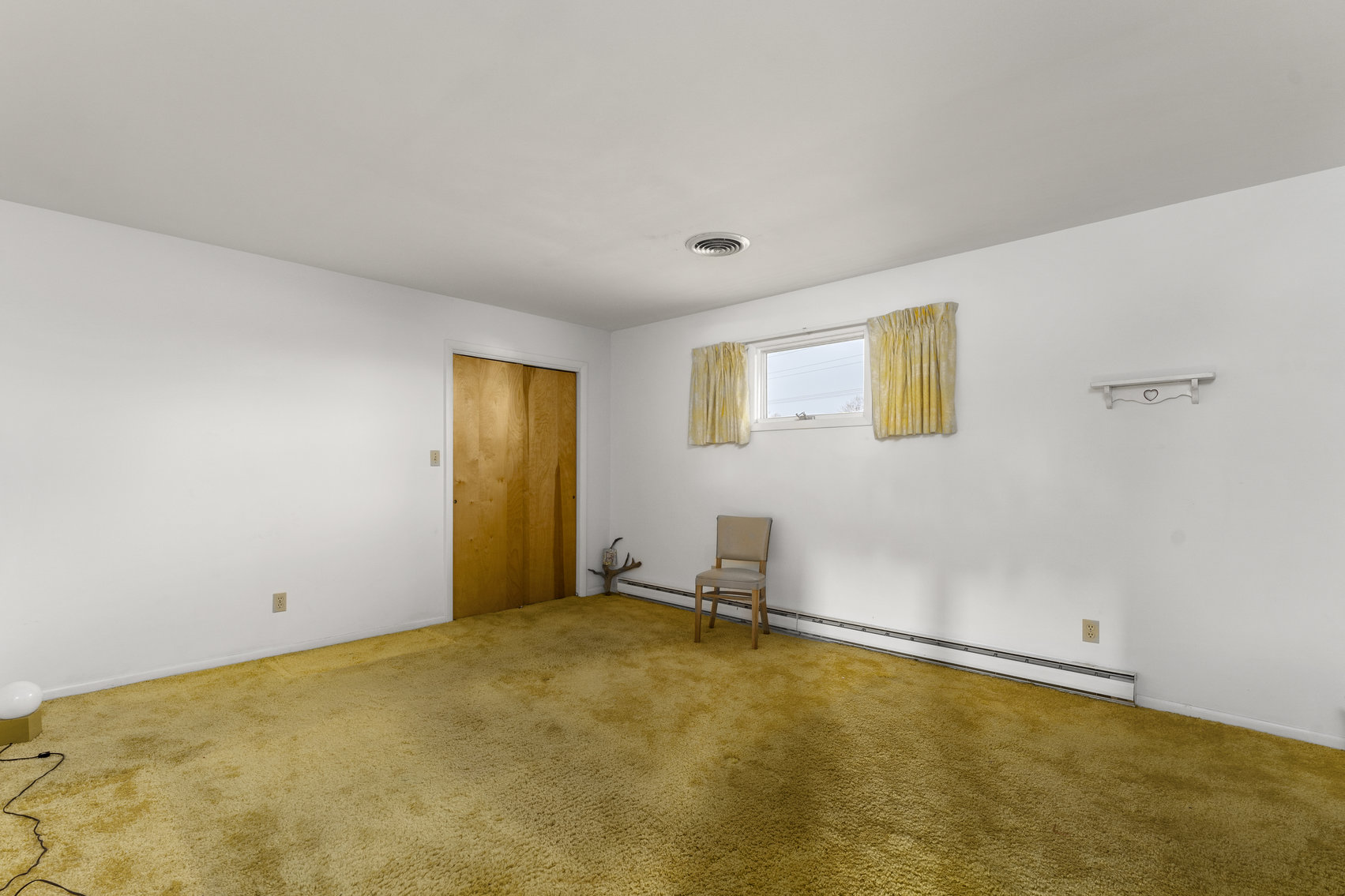 Image for UNDER CONTRACT - Northern Neck Estate - 6 BR/5BA Custom Built Brick Rancher on 1.8 AC Lot - Two Car Detached Garage With Workshop - 1151 Dodlyt Rd., Heathsville, VA 22473