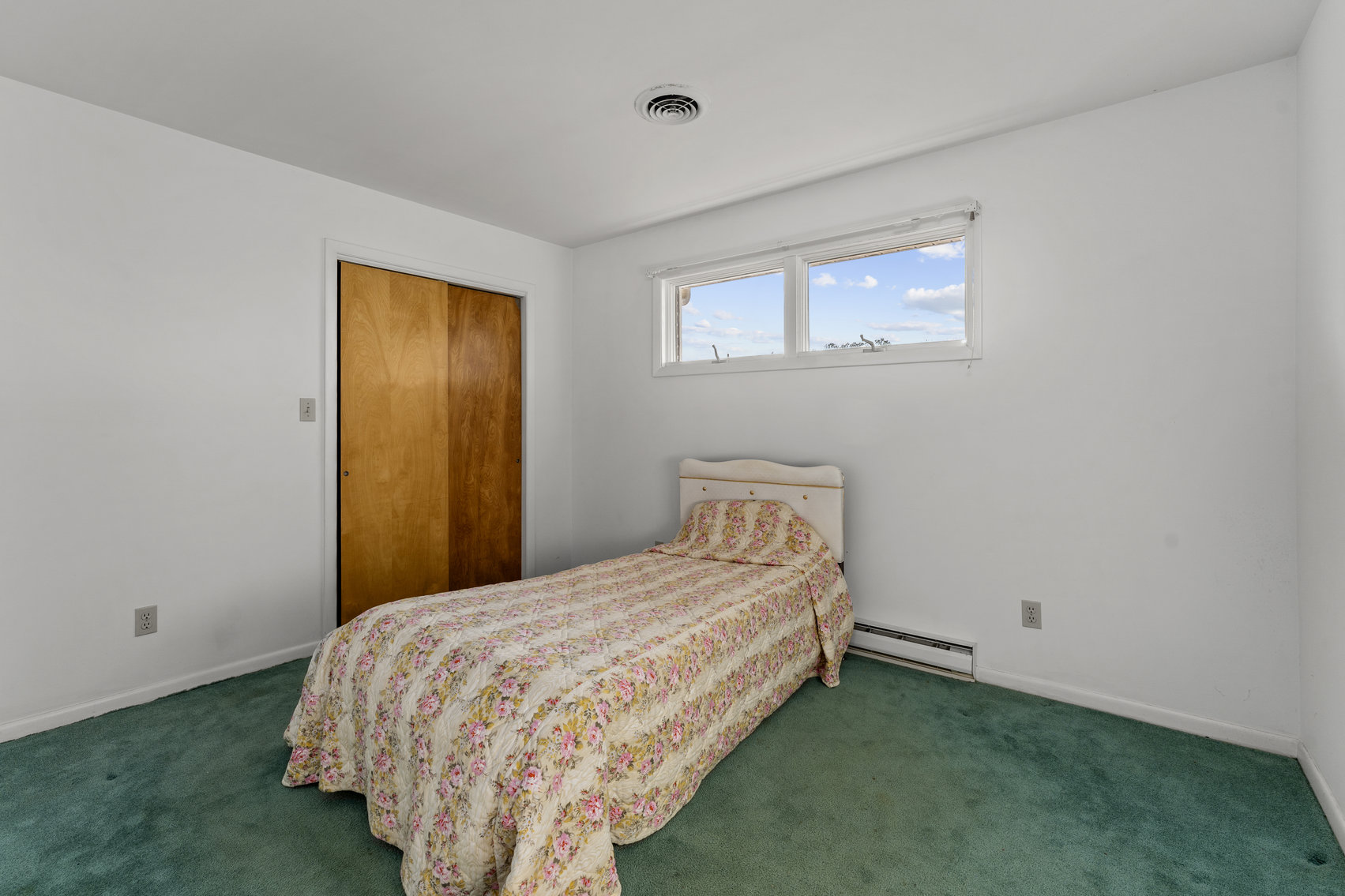 Image for UNDER CONTRACT - Northern Neck Estate - 6 BR/5BA Custom Built Brick Rancher on 1.8 AC Lot - Two Car Detached Garage With Workshop - 1151 Dodlyt Rd., Heathsville, VA 22473