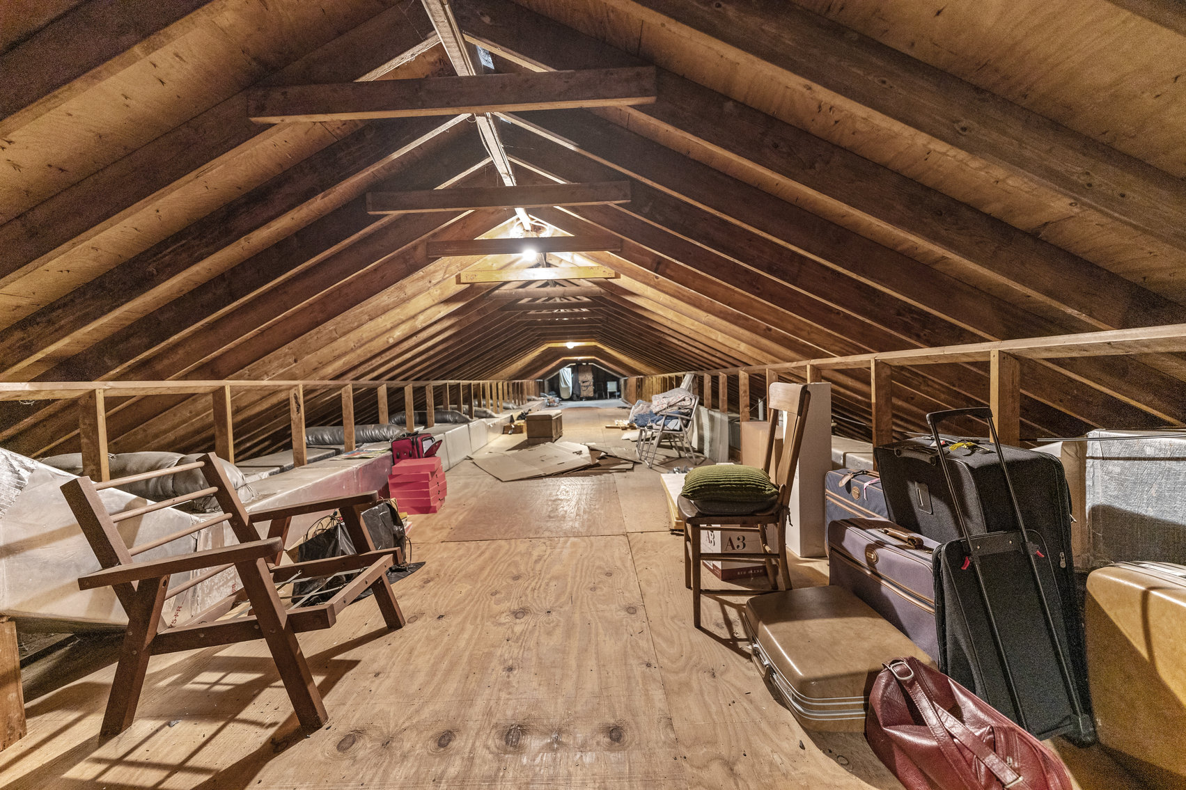 Image for UNDER CONTRACT - Northern Neck Estate - 6 BR/5BA Custom Built Brick Rancher on 1.8 AC Lot - Two Car Detached Garage With Workshop - 1151 Dodlyt Rd., Heathsville, VA 22473