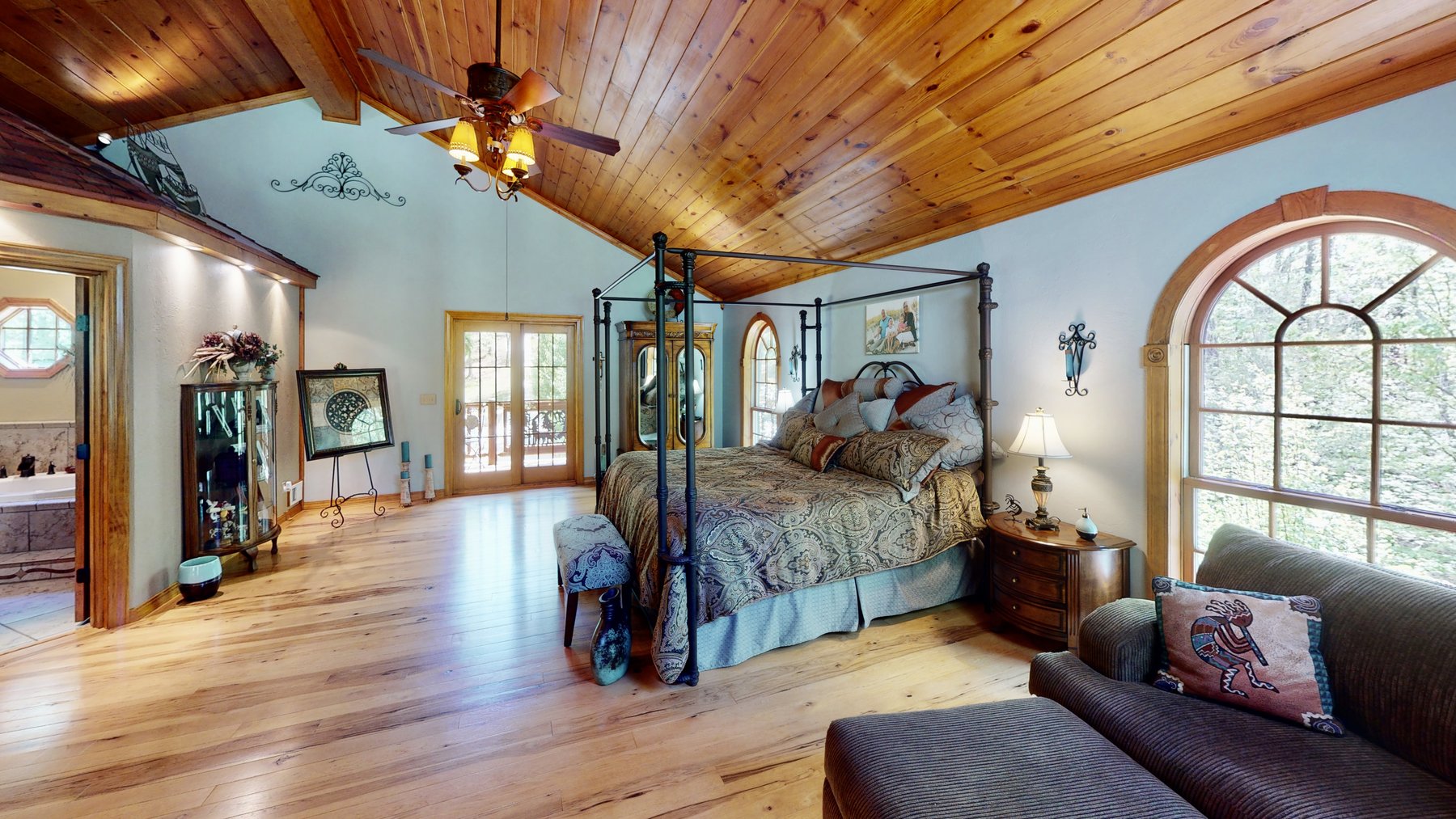 Image for Incredible Lake Barkley Main Channel, Waterfront, Log Home on 2.7+/- acres with a Private DOCK.