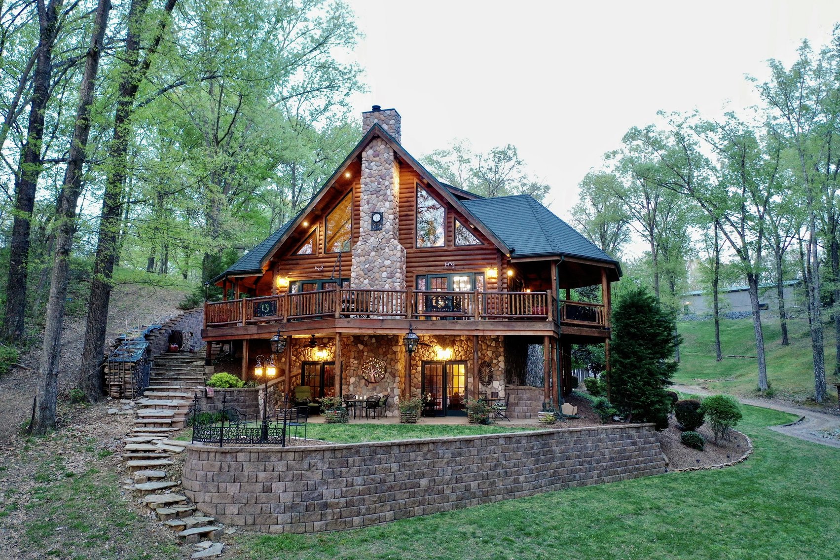 Image for Incredible Lake Barkley Main Channel, Waterfront, Log Home on 2.7+/- acres with a Private DOCK.