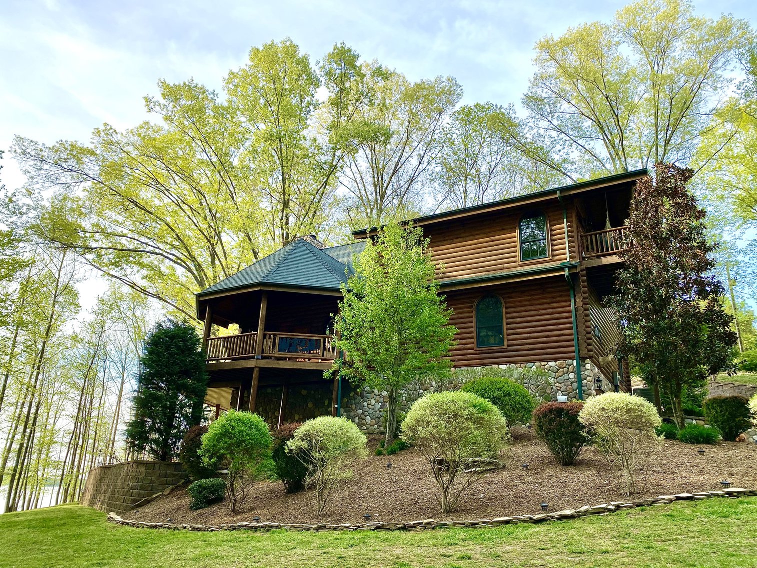 Image for Incredible Lake Barkley Main Channel, Waterfront, Log Home on 2.7+/- acres with a Private DOCK.