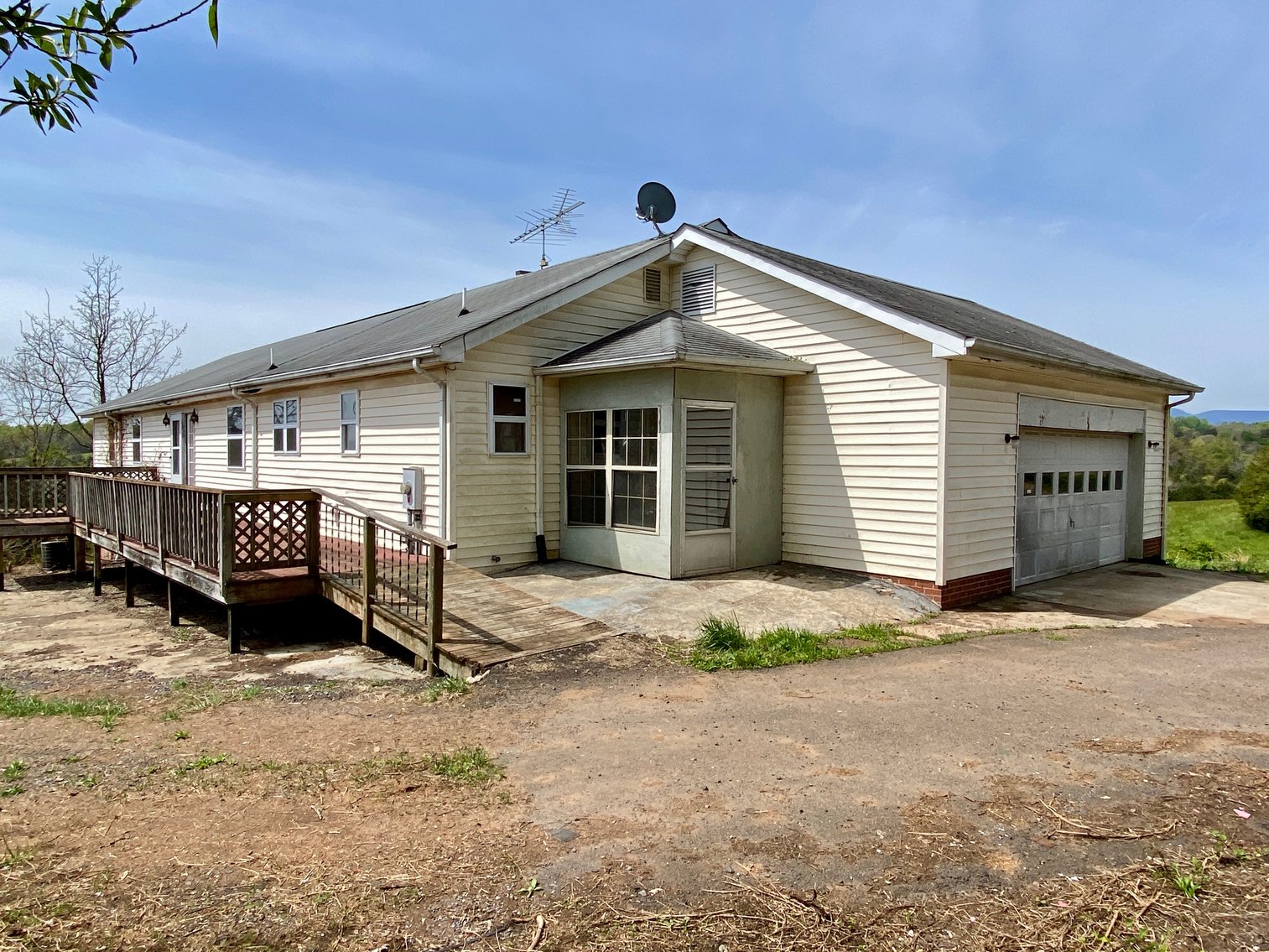 Image for 3 BR/3.5 BA Home on 21 +/- Acres w/Blue Ridge Mountain Views in Madison County, VA--SELLS to the HIGHEST BIDDER!!