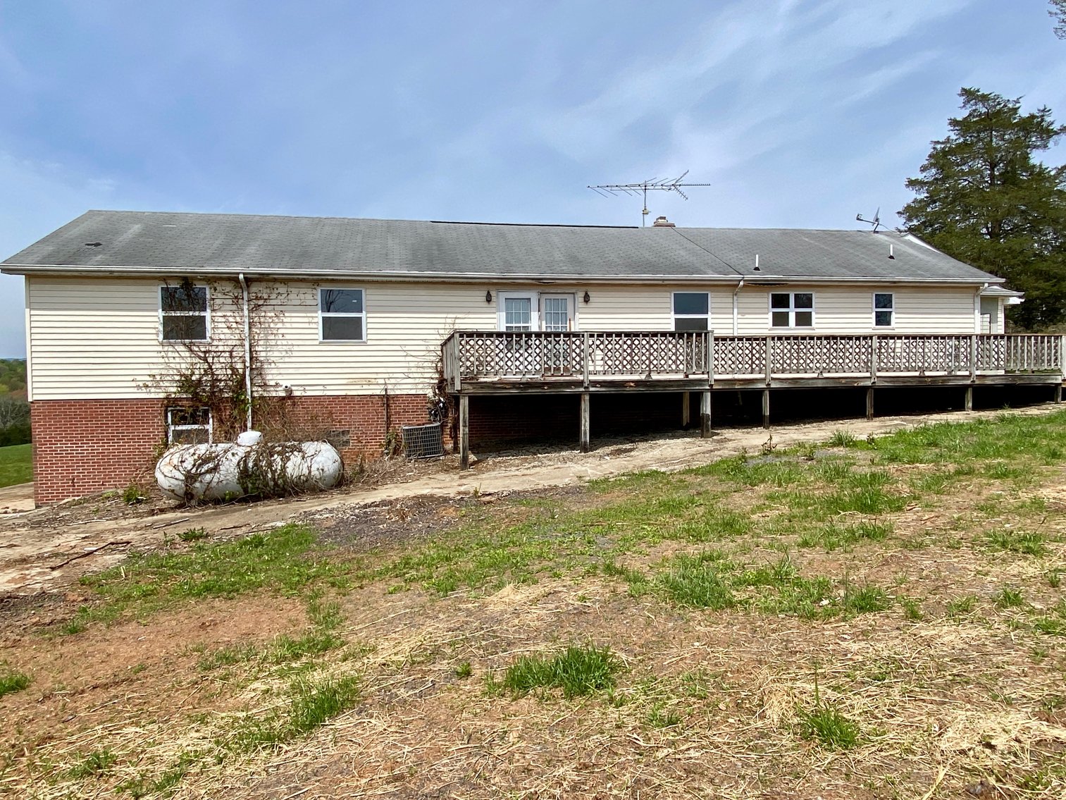 Image for 3 BR/3.5 BA Home on 21 +/- Acres w/Blue Ridge Mountain Views in Madison County, VA--SELLS to the HIGHEST BIDDER!!