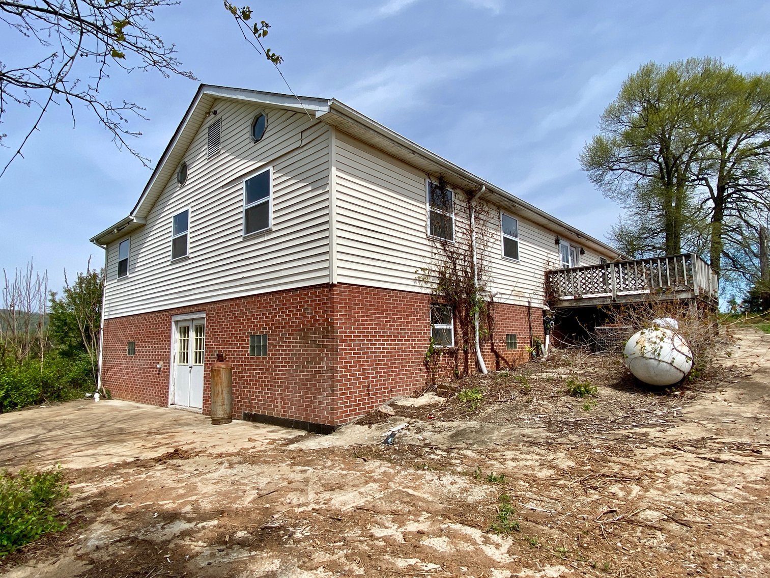 Image for 3 BR/3.5 BA Home on 21 +/- Acres w/Blue Ridge Mountain Views in Madison County, VA--SELLS to the HIGHEST BIDDER!!